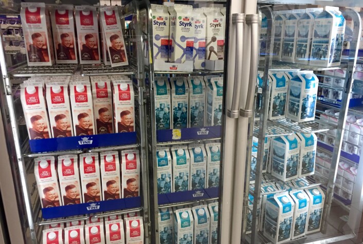 Norske butikker kaster mindre mat enn mange antakelig tror. Melkeprodukter kaster butikkene nå lite av. (Foto: Bård Amundsen/forskning.no) Norske butikker kaster mindre mat enn mange antakelig tror. Melkeprodukter kaster butikkene nå lite av. (Foto: Bård Amundsen/forskning.no)