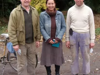 In 2001, Marcela Douglas became the first researcher to gain access to Colonia Dignidad. She is pictured here with two of her informants, Rudiger Schmidtke (left) and Hilo Zeitner Bohnau. (Photo: Colonia Dignidad/Marcela Douglas)