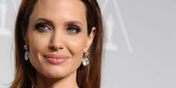 Filmskuespilleren Angelina Jolie har vært åpen om at hun har fjernet begge brystene og begge eggstokkene for å unngå å få kreft. Filmskuespilleren Angelina Jolie har vært åpen om at hun har fjernet begge brystene og begge eggstokkene for å unngå å få kreft.