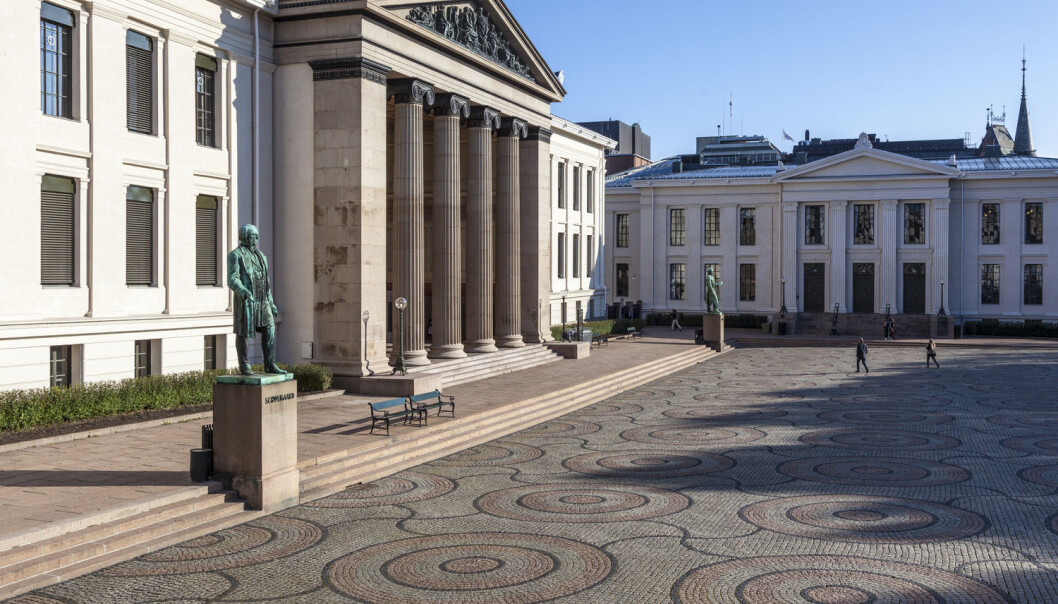 Om du lykkes med å fullføre doktorgraden er avhengig av hvor du prøver å ta den. Bare litt over halvparten fullførte doktorgraden i jus her ved Universitetet i Oslo seks-åtte år etter at de startet. Langt flere fullførte i Bergen, viser tall forskning.no har hentet hos Norsk samfunnsvitenskapelige datatjeneste (NSD). (Foto: Scanpix) Om du lykkes med å fullføre doktorgraden er avhengig av hvor du prøver å ta den. Bare litt over halvparten fullførte doktorgraden i jus her ved Universitetet i Oslo seks-åtte år etter at de startet. Langt flere fullførte i Bergen, viser tall forskning.no har hentet hos Norsk samfunnsvitenskapelige datatjeneste (NSD). (Foto: Scanpix)