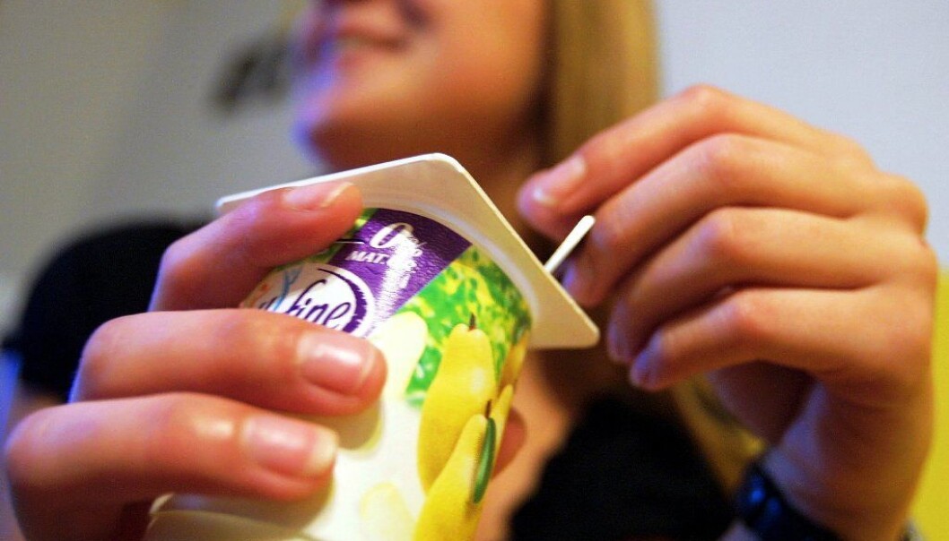 Tre porsjoner mager yoghurt på 170 gram i uka kan motvirke høyt blodtrykk. (Illustrasjonsfoto: Colourbox.) Tre porsjoner mager yoghurt på 170 gram i uka kan motvirke høyt blodtrykk. (Illustrasjonsfoto: Colourbox.)