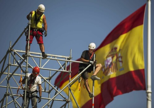 Spanish workers go north