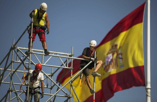 Spanish workers go north