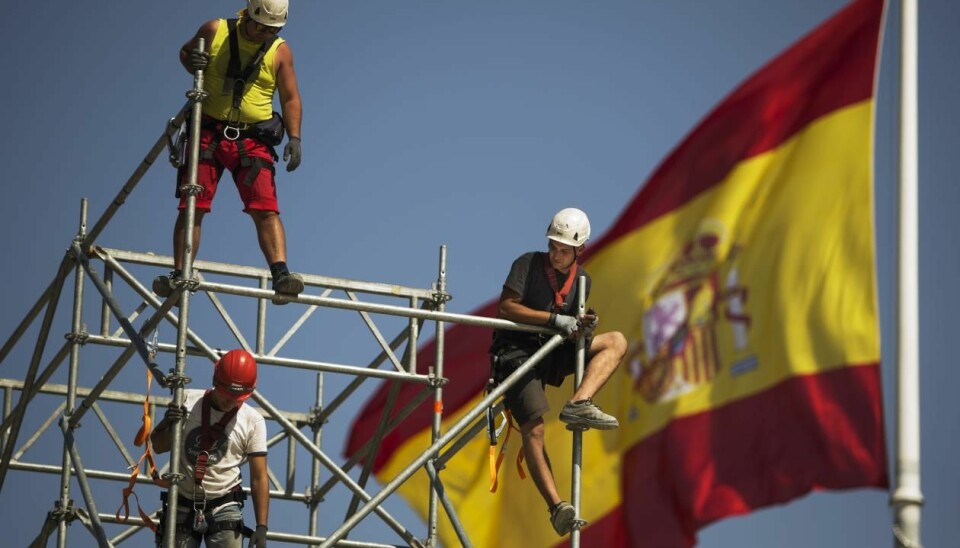 Spanish people from all educational and professional backgrounds are struggling to find jobs at home. More and more Spanish move to northern Europe, including Norway, to find work. (Photo: Andres Kudacki, AP/NTB Scanpix)