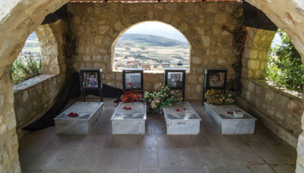 Martyrs of the 2006 war at the shrine of Benjamin Bin Yaakoub at Mhaibib. (Photo: Børre Ludvigsen) Martyrs of the 2006 war at the shrine of Benjamin Bin Yaakoub at Mhaibib. (Photo: Børre Ludvigsen)