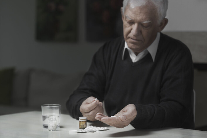 Antidepressive medisiner må ofte tas i flere uker før de har en gunstig effekt. Bivirkningene kommer derimot med det samme. (Foto: Shutterstock) Antidepressive medisiner må ofte tas i flere uker før de har en gunstig effekt. Bivirkningene kommer derimot med det samme. (Foto: Shutterstock)