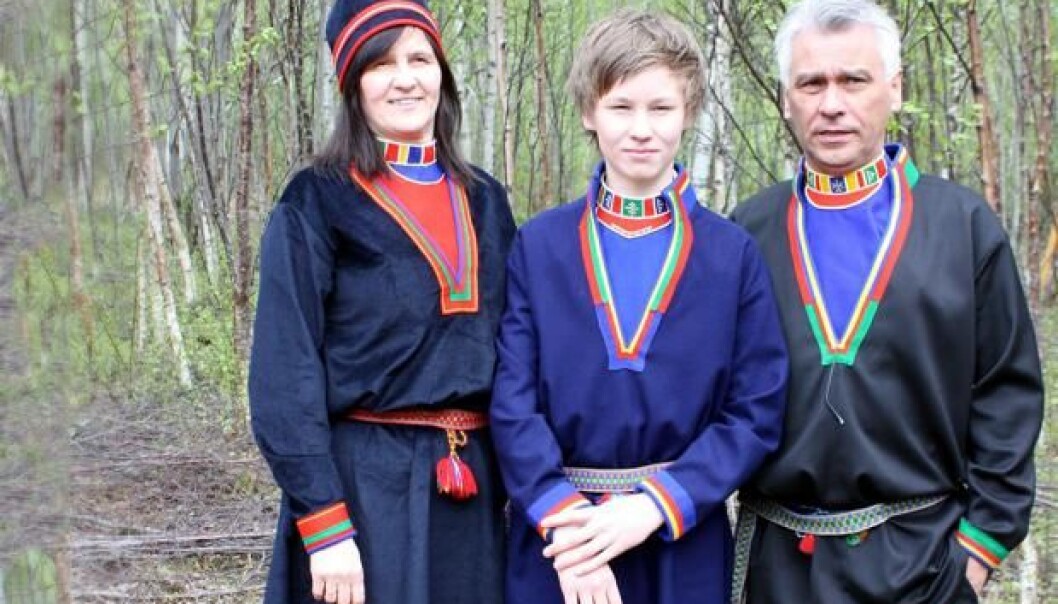 Det finnes minst ti samiske språk i Norge, Sverige, Russland og Finland, deriblant lulesamisk. Språket til lulesamene står på UNESCOs liste over alvorlig truede språk. (Foto: Lis-Mari Hjortfors, Árran lulesamisk senter) Det finnes minst ti samiske språk i Norge, Sverige, Russland og Finland, deriblant lulesamisk. Språket til lulesamene står på UNESCOs liste over alvorlig truede språk. (Foto: Lis-Mari Hjortfors, Árran lulesamisk senter)