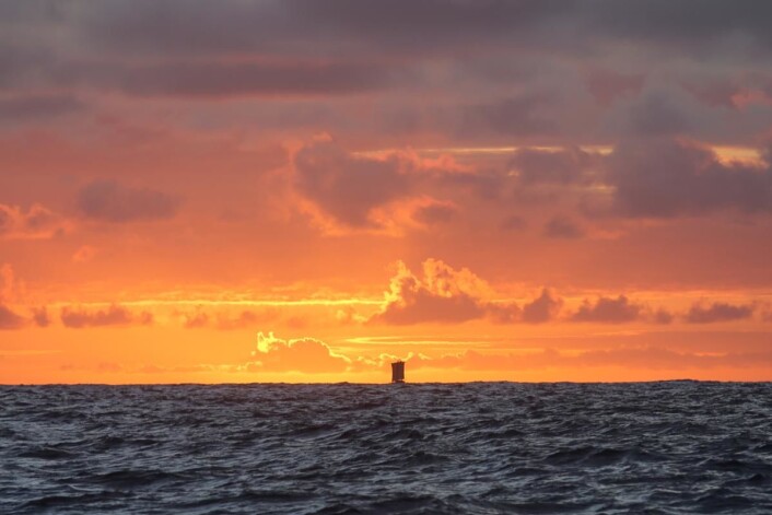 Rahiti Tane i solnedgang. (Foto: Håkon Wium Lie, Kon-Tiki 2) Rahiti Tane i solnedgang. (Foto: Håkon Wium Lie, Kon-Tiki 2)