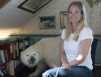Lena Aarekol er daglig leder ved Polarmuseet i Tromsø, og interessert i historien om troféjakt på Svalbard.
(Foto: Karine Nigar Aarskog) Lena Aarekol er daglig leder ved Polarmuseet i Tromsø, og interessert i historien om troféjakt på Svalbard.
(Foto: Karine Nigar Aarskog)