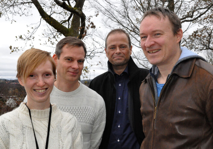 Forskergruppen på Christian Michelsen Research som står bak vindmøllesimulatoren. Fra venstre: Annette Stephansen, Yngve Heggelund, Benny Svardal og Chad Jarvis. (Foto: Gunn Janne Myrseth, Christian Michelsen Research) Forskergruppen på Christian Michelsen Research som står bak vindmøllesimulatoren. Fra venstre: Annette Stephansen, Yngve Heggelund, Benny Svardal og Chad Jarvis. (Foto: Gunn Janne Myrseth, Christian Michelsen Research)