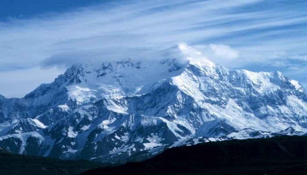 Mount Saint Elias i Alaska. Dette fjellet er en del av fjellkjeden som forskerne har undersøkt. (Foto: NOAA) Mount Saint Elias i Alaska. Dette fjellet er en del av fjellkjeden som forskerne har undersøkt. (Foto: NOAA)