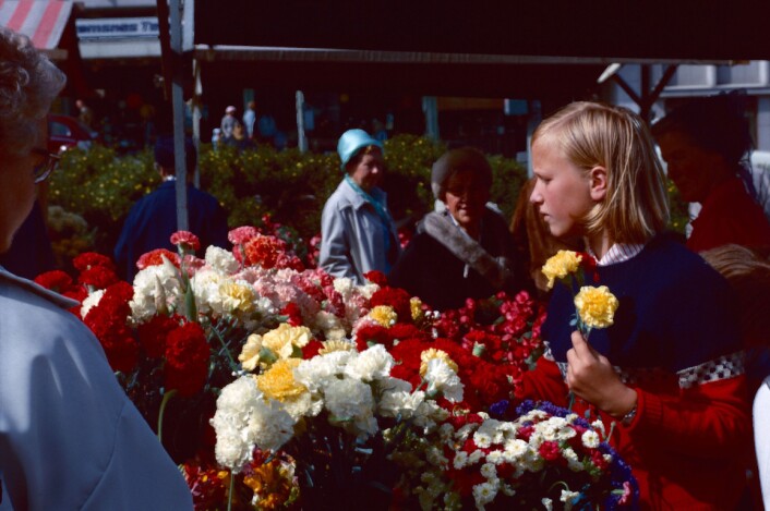 Astri på torget i Stavanger. (Foto: Markus Pestalozzi) Astri på torget i Stavanger. (Foto: Markus Pestalozzi)