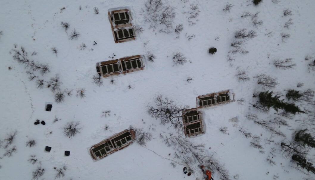 Field site in winter after a few days of snowmelt seen from the air at long distance. (Photo: Kjell-Sture Johansen, NORUT) Field site in winter after a few days of snowmelt seen from the air at long distance. (Photo: Kjell-Sture Johansen, NORUT)