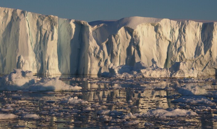 Flere isbreer på Grønland krymper og beveger seg raskere mot havet, viser målinger ved hjelp av ulike radarsatellitter. (Foto: A. Pope/National Snow and Ice Data Centre) Flere isbreer på Grønland krymper og beveger seg raskere mot havet, viser målinger ved hjelp av ulike radarsatellitter. (Foto: A. Pope/National Snow and Ice Data Centre)