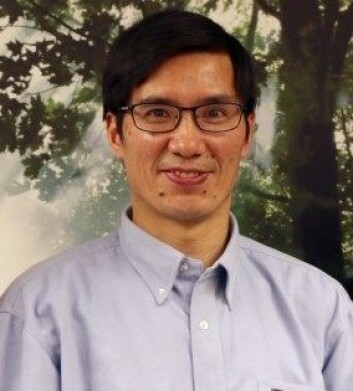 Professor Zhiliang Zhang ved NTNUs Institutt for konstruksjonsteknikk, Fakultet for ingeniørvitenskap og teknologi. (Foto: Nancy Bazilchuk, NTNU) Professor Zhiliang Zhang ved NTNUs Institutt for konstruksjonsteknikk, Fakultet for ingeniørvitenskap og teknologi. (Foto: Nancy Bazilchuk, NTNU)