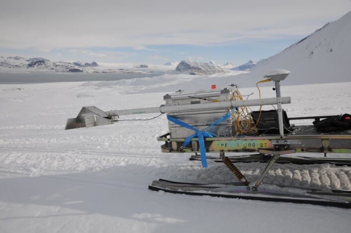 Testing av antennen til den norske bakkeradaren Rimfax på Svalbard. Rimfax skal sitte på Nasas nye rover Mars2020. (Foto: Nasa/FFI) Testing av antennen til den norske bakkeradaren Rimfax på Svalbard. Rimfax skal sitte på Nasas nye rover Mars2020. (Foto: Nasa/FFI)