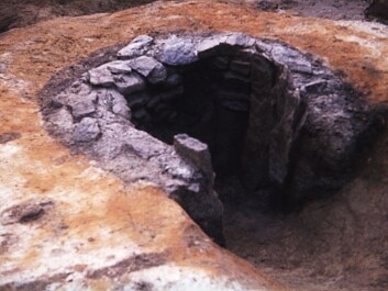 The slag pit of oven C2a at Heglesvollen, Levanger municipality, after emptying. (Photo: Arne Espelund) The slag pit of oven C2a at Heglesvollen, Levanger municipality, after emptying. (Photo: Arne Espelund)