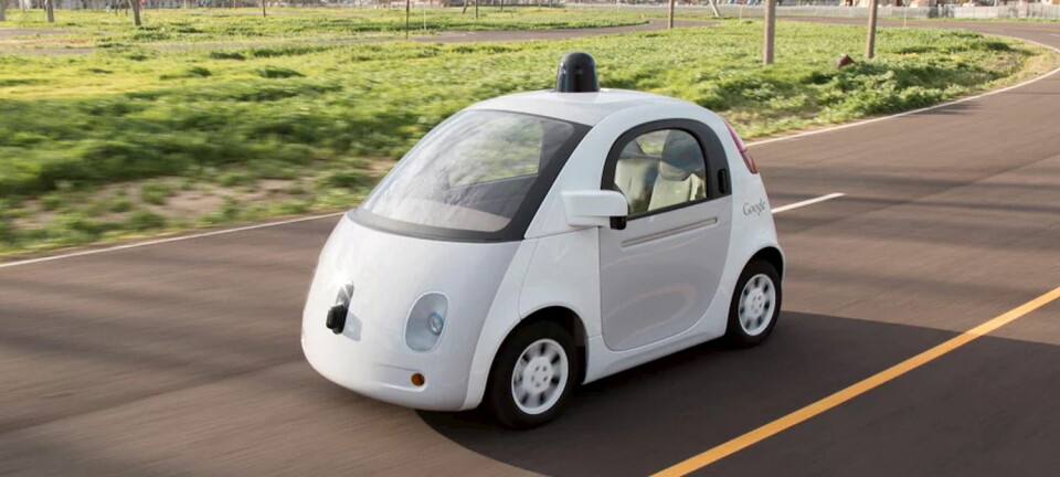 Google er antagelig lengst fremme i utviklingen av en helt førerløs bil. Google-bilen blir nå testkjørt på veier i USA. Det sitter fortsatt et menneske i bilen som kan gripe inn hvis noe holder på å gå galt.  (Illustrasjon: Handout, Reuters)