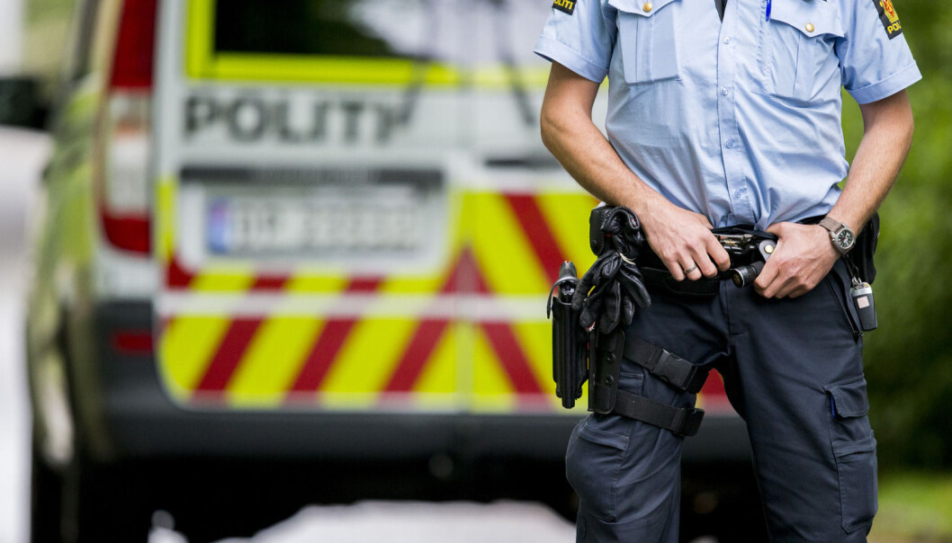 – Møtet med politiet kan være disse barnas første møte med det profesjonelle hjelpeapparatet. De må være klar over hvordan barn reagerer i en slik situasjon, sier NKVTS-forsker Carolina Øverlien. (Foto: Vegard Wivestad Grøtt, NTB scanpix) – Møtet med politiet kan være disse barnas første møte med det profesjonelle hjelpeapparatet. De må være klar over hvordan barn reagerer i en slik situasjon, sier NKVTS-forsker Carolina Øverlien. (Foto: Vegard Wivestad Grøtt, NTB scanpix)