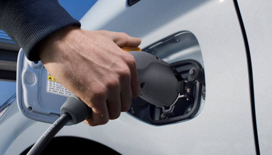 Toyota satser på plugin-hybrider. (Foto: Toyota) Toyota satser på plugin-hybrider. (Foto: Toyota)