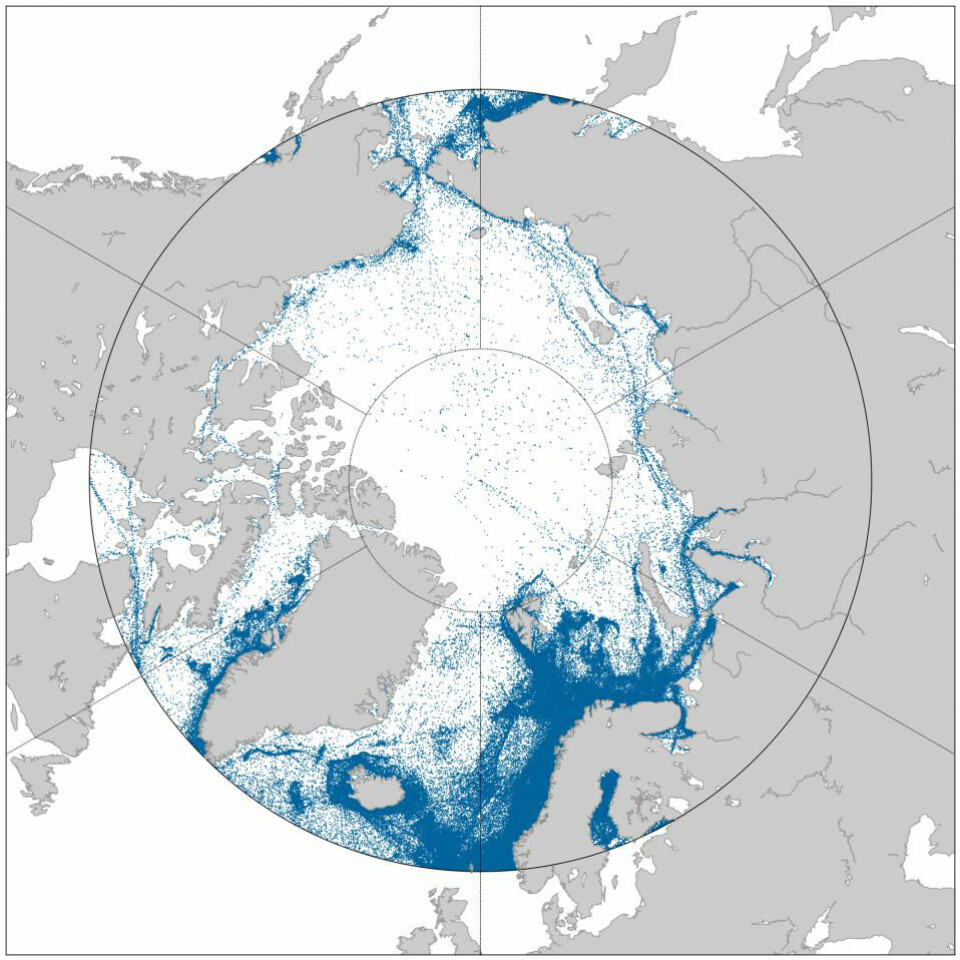 Skipstrafikk i Arktis fra september 2010 til september 2012, sett av AISSat-1.  (Foto: (Grafikk: Norsk Romsenter))