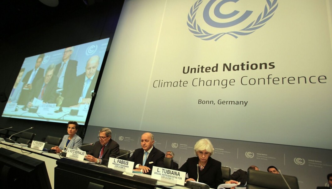 FNs klimakonferanse pågår nå i Bonn, Tyskland. Om en måned skal landene lage ny klimaavtale i Paris, Frankrike. (Foto: Oliver Berg/EPA) FNs klimakonferanse pågår nå i Bonn, Tyskland. Om en måned skal landene lage ny klimaavtale i Paris, Frankrike. (Foto: Oliver Berg/EPA)