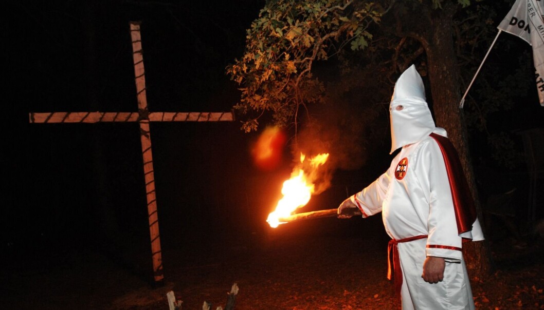 Sosiolog Kathleen M. Blee har intervjuet medlemmer av Ku Klux Klan og liknende miljøer som bruker vold og terror som våpen mot dem de betrakter som underlegne. (Illustrasjonsfoto: Reuters) Sosiolog Kathleen M. Blee har intervjuet medlemmer av Ku Klux Klan og liknende miljøer som bruker vold og terror som våpen mot dem de betrakter som underlegne. (Illustrasjonsfoto: Reuters)