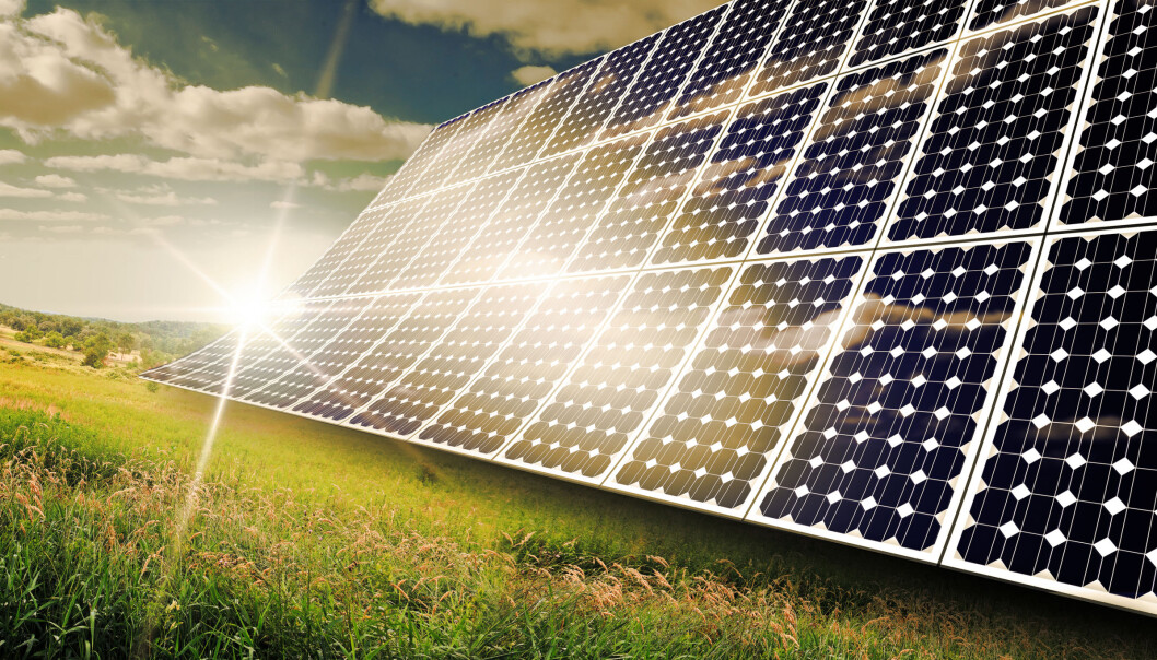 En spesiell jernforbindelse kan forvandle sollys til elektrisitet på en effektiv måte, noe som kan føre til billige solceller som kan brukes alle steder. (Illustrasjonsfoto: Microstock) En spesiell jernforbindelse kan forvandle sollys til elektrisitet på en effektiv måte, noe som kan føre til billige solceller som kan brukes alle steder. (Illustrasjonsfoto: Microstock)