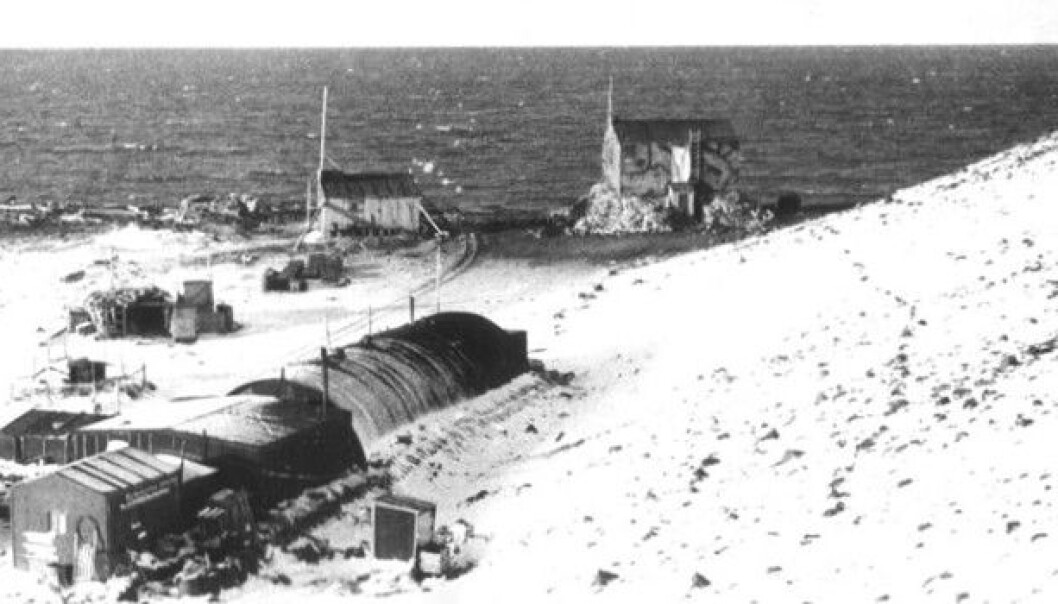 Atlantic City was an American military base on Jan Mayen during the Second World War. This image was taken in 1946 or 1947 by Odd Gjeruldsen. It hangs on the wall at the meteorological station on Jan Mayen. (Photo: Odd Gjeruldsen) Atlantic City was an American military base on Jan Mayen during the Second World War. This image was taken in 1946 or 1947 by Odd Gjeruldsen. It hangs on the wall at the meteorological station on Jan Mayen. (Photo: Odd Gjeruldsen)