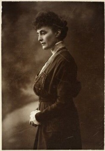 Kvinnesakskvinnen Katti Anker Møller (1868-1945) samarbeidet med politikeren Johan Castberg for å lage bedre barnelover. I år er det 100 år siden de nye lovene trådte i kraft. (Foto: Nasjonalbiblioteket) Kvinnesakskvinnen Katti Anker Møller (1868-1945) samarbeidet med politikeren Johan Castberg for å lage bedre barnelover. I år er det 100 år siden de nye lovene trådte i kraft. (Foto: Nasjonalbiblioteket)