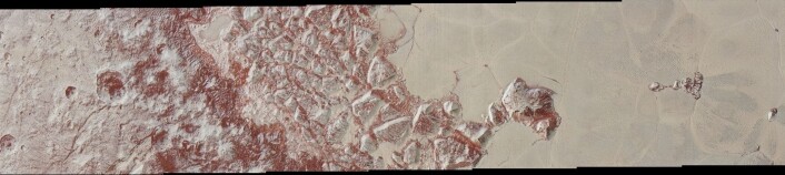 Dette området kalles Sputnik-planet. Det er 52 mil mellom venstre og høyre kant av bildet, omtrent det samme som avstanden mellom Oslo og Trondheim. (Foto: NASA, JHUAPL, SWRI) Dette området kalles Sputnik-planet. Det er 52 mil mellom venstre og høyre kant av bildet, omtrent det samme som avstanden mellom Oslo og Trondheim. (Foto: NASA, JHUAPL, SWRI)