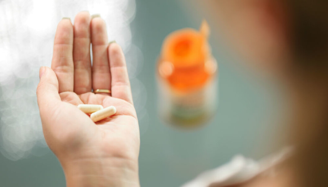 Calcium supplements prevent hip fractures. But some studies suggest that these supplements may also increase the risk of other illnesses. (illustrative photo: Colourbox.) Calcium supplements prevent hip fractures. But some studies suggest that these supplements may also increase the risk of other illnesses. (illustrative photo: Colourbox.)