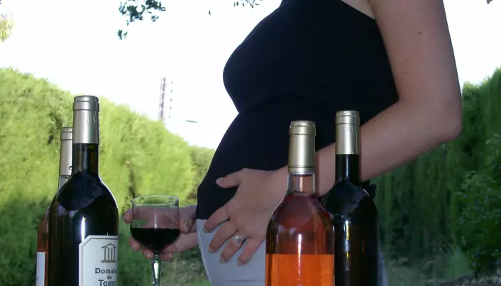 A single glass of wine can harm your foetus
