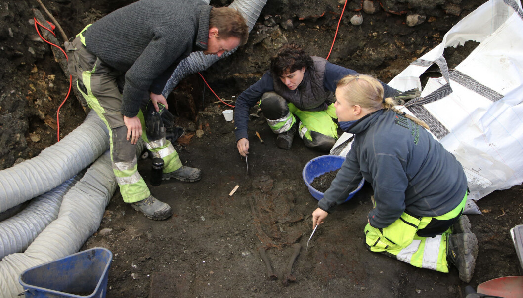 The church was surrounded by a later graveyard filled with burials, including a number of child burials placed close beside the altar base. (Photo: NIKU) The church was surrounded by a later graveyard filled with burials, including a number of child burials placed close beside the altar base. (Photo: NIKU)