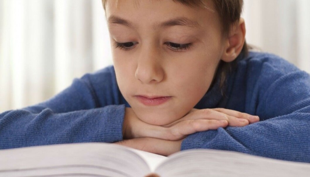 By the age of 6, girls in school have already surpassed boys when it comes to letter and sound recognition. Boys need more attention early on to improve their reading skills. (Illustrative photo: Colourbox) By the age of 6, girls in school have already surpassed boys when it comes to letter and sound recognition. Boys need more attention early on to improve their reading skills. (Illustrative photo: Colourbox)