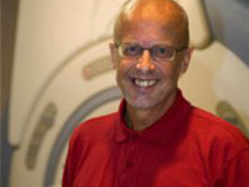 Kenneth Hugdahl in front of the MRI scanner where the examinations are carried out (Photo: Jan Henriksen) Kenneth Hugdahl in front of the MRI scanner where the examinations are carried out (Photo: Jan Henriksen)