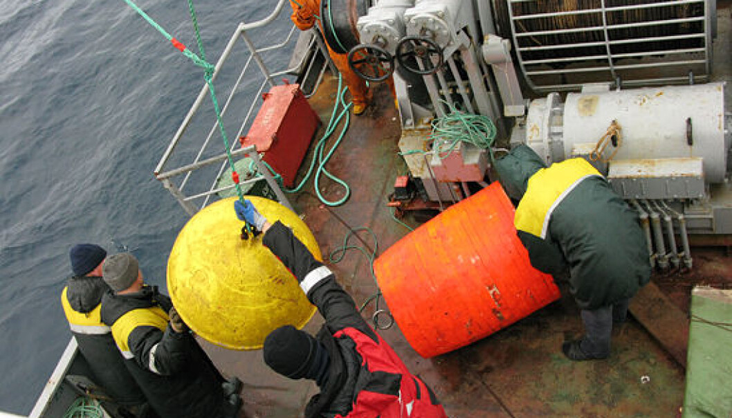 The five observation rigs were placed in position in September 2007 and were collected one year later. Russian authorities gave permission to place the rigs in the Russian sector of the Barents Sea. (Photo: E. Sentyabov, PINRO) The five observation rigs were placed in position in September 2007 and were collected one year later. Russian authorities gave permission to place the rigs in the Russian sector of the Barents Sea. (Photo: E. Sentyabov, PINRO)