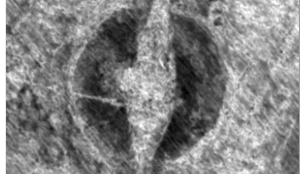The outline of the Viking ship can clearly be seen in this image from the radar data. (Image: NIKU) The outline of the Viking ship can clearly be seen in this image from the radar data. (Image: NIKU)