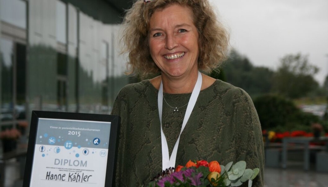 Hanne Kähler fra patologisk avdeling ved Oslo universitetssykehus vant den nasjonale konkurransen i pasientsikkerhet. (Foto: Kristin Sandby, Kunnskapssenteret) Hanne Kähler fra patologisk avdeling ved Oslo universitetssykehus vant den nasjonale konkurransen i pasientsikkerhet. (Foto: Kristin Sandby, Kunnskapssenteret)