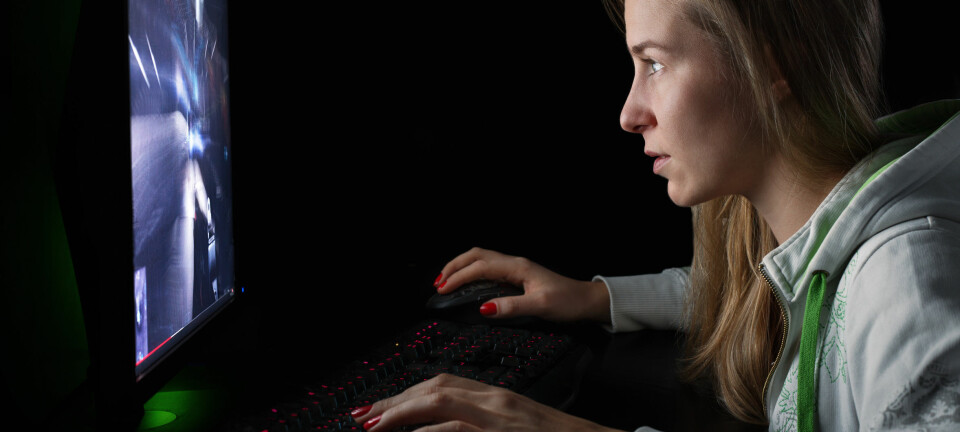 Det er større risiko for å legge på seg for kvinner som spiller dataspill en time hver dag, sammenlignet med andre kvinner.  (Illustrasjonsfoto: Microstock)