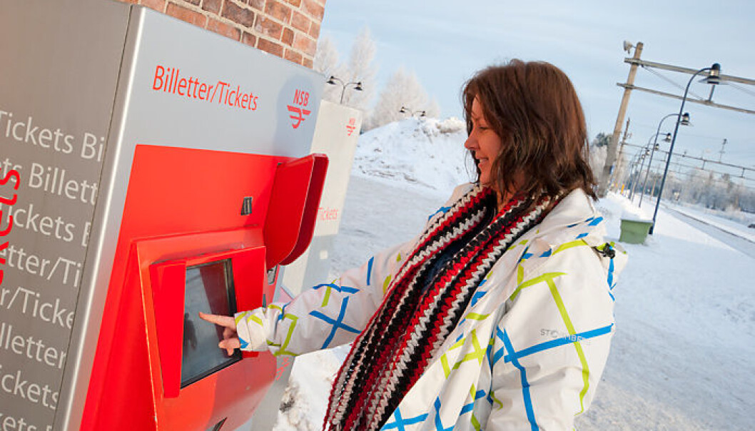 Kjersti Maageng Nordås from Jessheim totally understands that NSB’s ticket vending machine is hard to use for visually impaired. She adds that the vending machine is often out of use when it’s cold outside. (Photo: HiOA) Kjersti Maageng Nordås from Jessheim totally understands that NSB’s ticket vending machine is hard to use for visually impaired. She adds that the vending machine is often out of use when it’s cold outside. (Photo: HiOA)