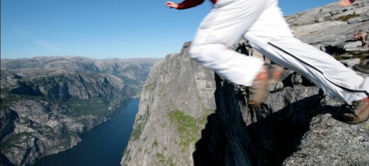 Living on the edge with base jumping