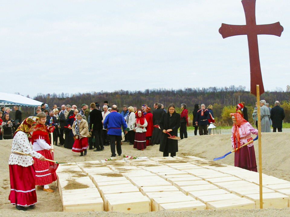 From the reburial ceremony in 2011 (Photo: Rolf Arvola)