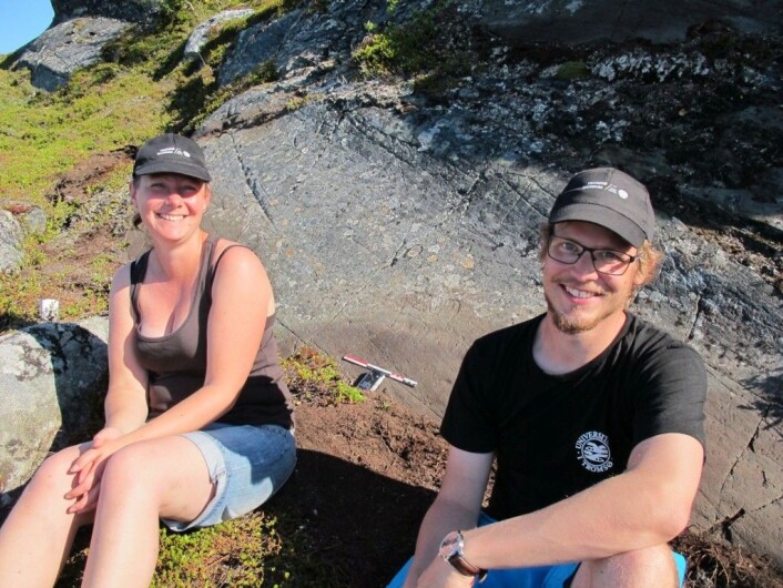 Feltleder på Gamnes, Janne Oppvang og finneren av helleristningsfeltet, Erik Kjellman. Feltleder på Gamnes, Janne Oppvang og finneren av helleristningsfeltet, Erik Kjellman.