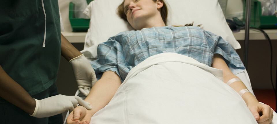Noen liker seg godt på sykehus, for der får de pleie og oppmerksomhet. (Foto: Colourbox)