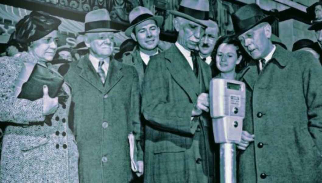 På 1930-talet blomstra innovasjonsiveren. Nye oppfinningar og tenester dukka opp, trass depresjon og krigsutbrot. Mange av oppfinningane lever i beste velgåande i dag. Carlton Cole Magee fann opp det første parkometeret i 1932. (Foto: Roth Hall) På 1930-talet blomstra innovasjonsiveren. Nye oppfinningar og tenester dukka opp, trass depresjon og krigsutbrot. Mange av oppfinningane lever i beste velgåande i dag. Carlton Cole Magee fann opp det første parkometeret i 1932. (Foto: Roth Hall)