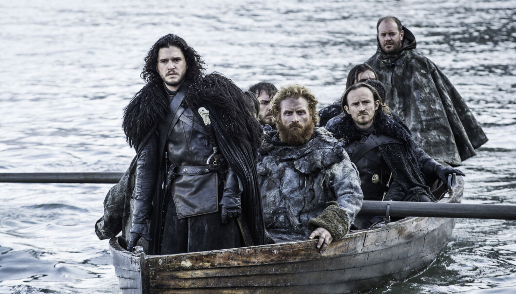 Følger du med på Game of Thrones, kan du samtidig få med deg mye samfunnsvitenskapelig lærdom, ifølge forsker Øyvind Kalnes ved Høgskolen i Lillehammer. (Foto: Helen Sloane, AP) Følger du med på Game of Thrones, kan du samtidig få med deg mye samfunnsvitenskapelig lærdom, ifølge forsker Øyvind Kalnes ved Høgskolen i Lillehammer. (Foto: Helen Sloane, AP)