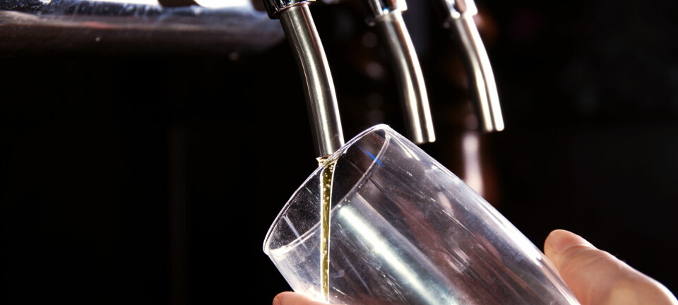 Kanskje trenger vi ikke hjelp fra bartendere lenger, hvis den danske øl-appen slår an. (Illustrasjonsfoto: Microstock)