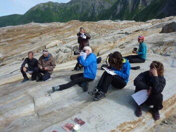 At the presentation of the new map of the Saltfjell area. (Foto: Photo: Miriam Jackson) At the presentation of the new map of the Saltfjell area. (Foto: Photo: Miriam Jackson)