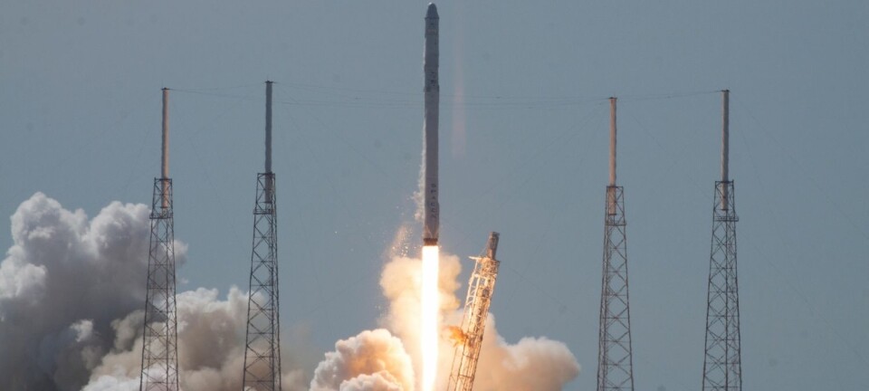 Den ubemannede raketten SpaceX Falcon 9 eksploderte få minutter etter at den ble skutt opp fra Cape Canaveral i den amerikanske delstaten Florida på oppdrag for NASA.  (Foto: NASA/Charles Babir)
